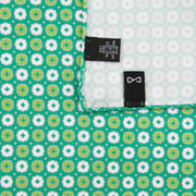 dettagliio Fazzoletto da Taschino In Seta verde con design fiori