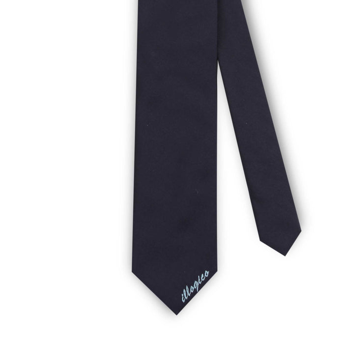 Cravatta In Seta blu con scritta illogico celeste