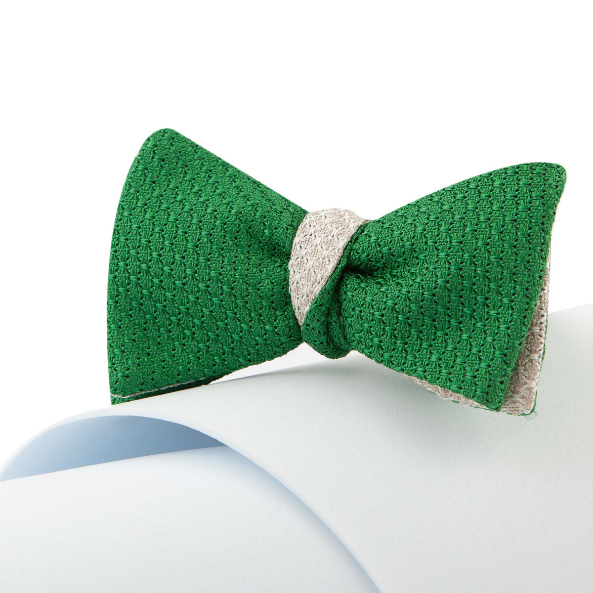 Papillon Da Annodare Double Face Verde in Pura Seta con Fantasia Classica Bianca