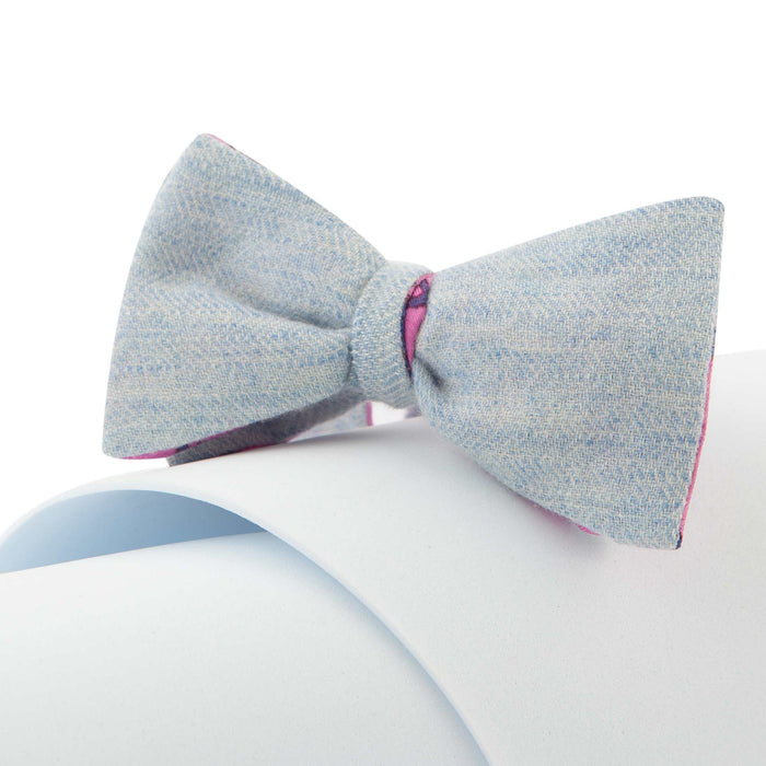 Papillon Da Annodare Double Face Celeste In Seta e Cachemire con Design Illogico Rosa