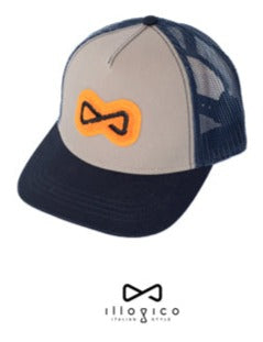 Cappello blu con visiera