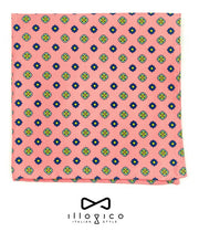 Fazzoletto da Taschino In Seta rosa Con Design geometrico piegato