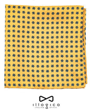 Fazzoletto da Taschino in seta giallo ocra con design fiori