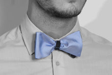 Load image into Gallery viewer, Silk &amp; Wool Light Blue Double Face Self Tied Bow Tie Classic Blue Pattern
