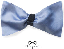 Load image into Gallery viewer, Silk &amp; Wool Light Blue Double Face Self Tied Bow Tie Classic Blue Pattern
