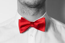Load image into Gallery viewer, Pure Silk Red Self Tied Bow Tie
